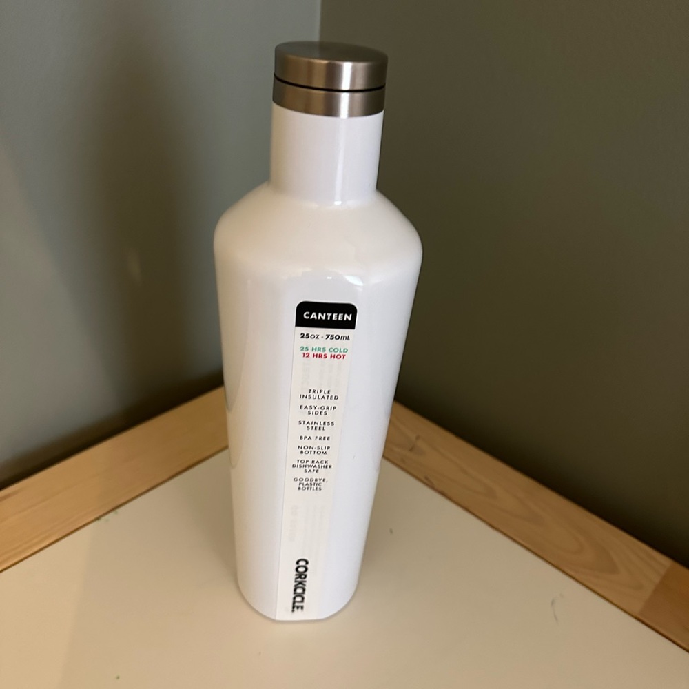 Corkcicle canteen